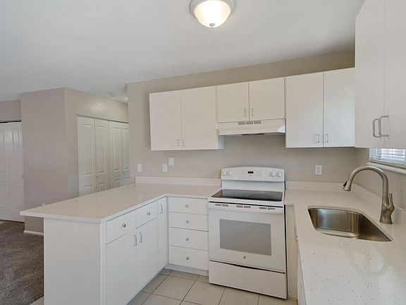 2nd image of 710 N 8 W #15