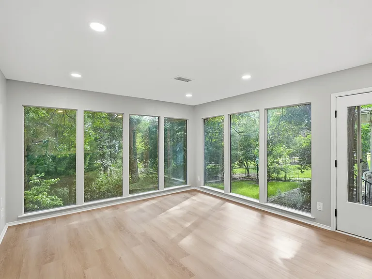 6815 Lyre Ln — Photo 7