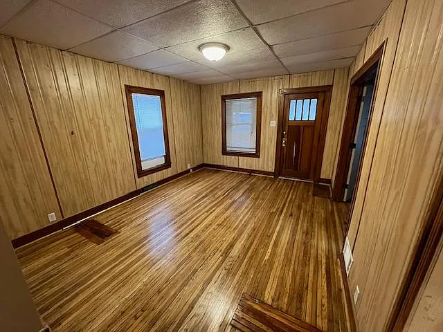 1104 Charleston St — Photo 3