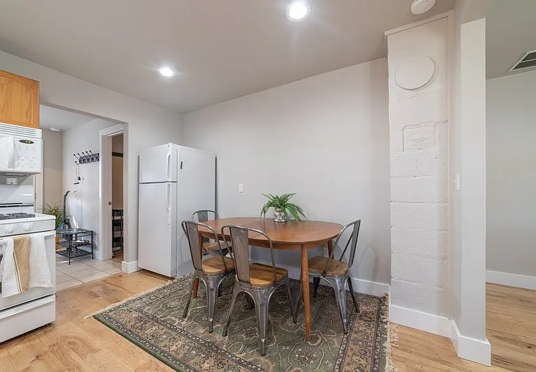 111 Bond St — Photo 11