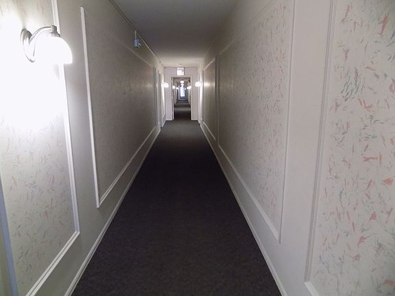 4th image of 5101 Carriageway Dr #B-213