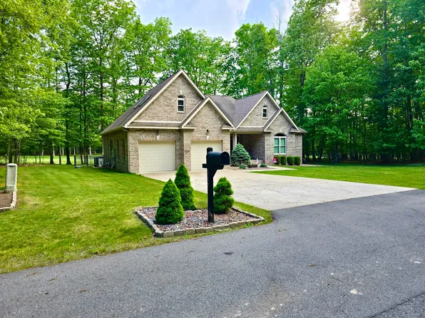 117 Saint Andrew Ln, Daniels, WV 25832