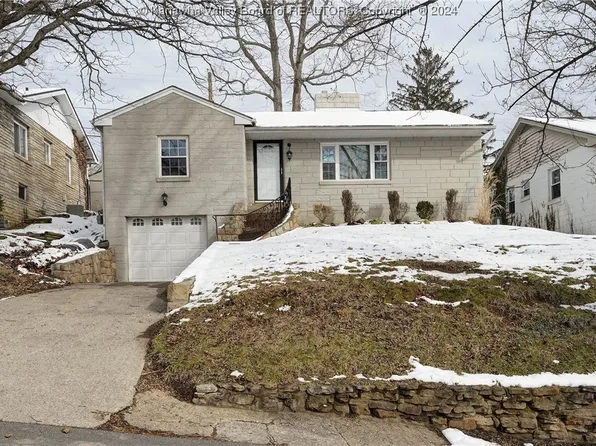 917 Scenic Dr, Charleston, WV 25311