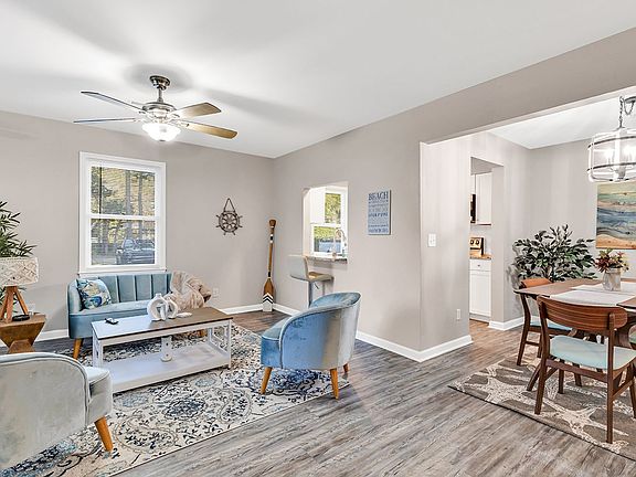 2nd image of 403 71st Ave N APT 3