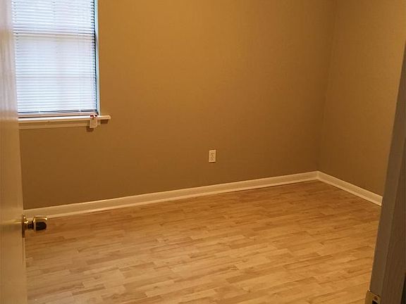 4th image of 11824 E Gateway Dr SE APT A