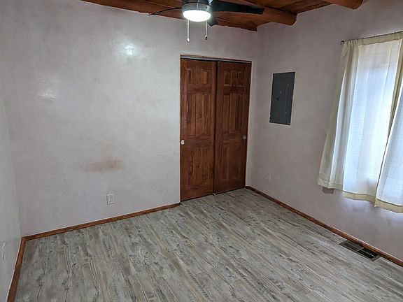 1 master, 1 bedroom, 1 office