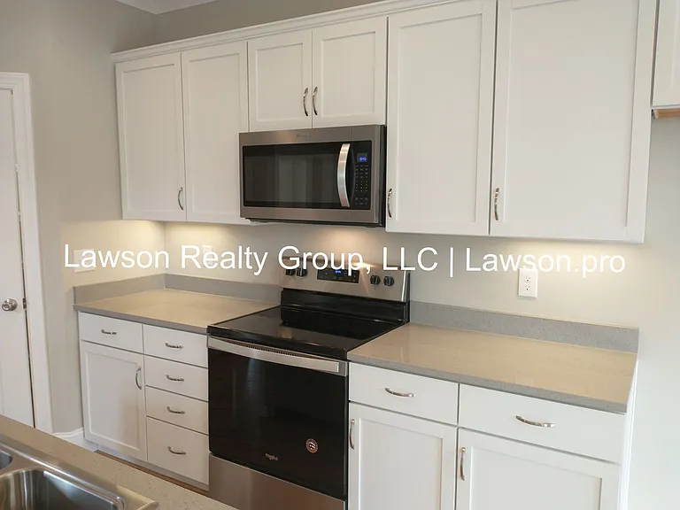 3602 Colonial Green Cir SW — Photo 7