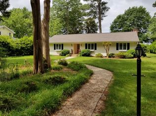 33 Maidley Beach Rd, Lancaster, VA 22503