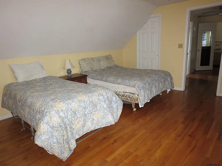 23 George St #B — Photo 6