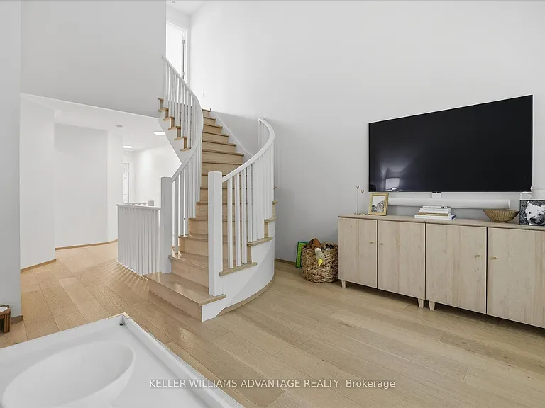 46 Sarah Ashbridge Ave — Photo 20