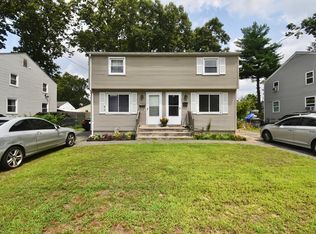 57-66 E Bay Path Ter, Springfield, MA 01109