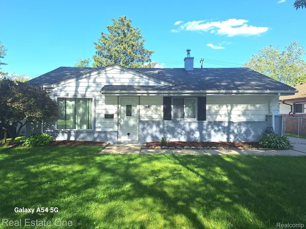 7541 Sloan St, Taylor, MI 48180