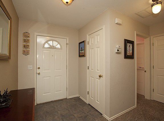 Inviting entry way