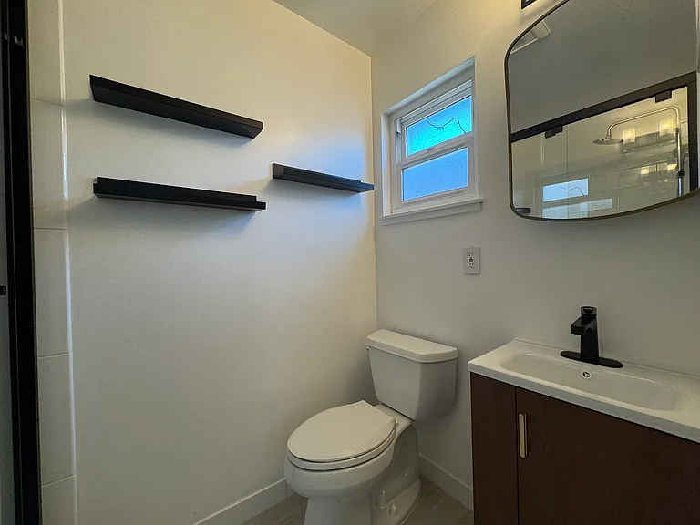 1874 Bandoni Ave — Photo 20