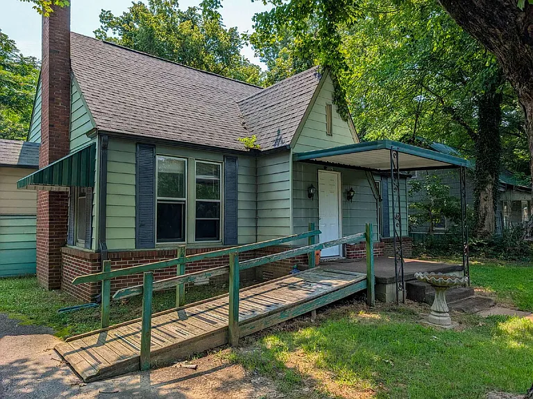315 Ethridge St — Photo 2