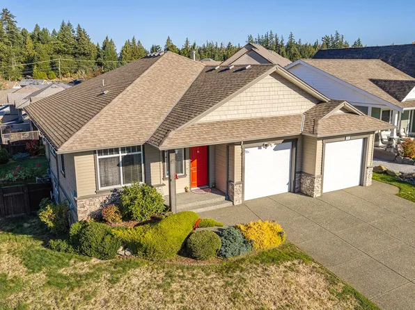 570 Spitfire Dr, Comox, BC V9M 0A6