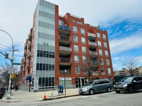 3830 Parsons Blvd #3E, Flushing, NY 11354