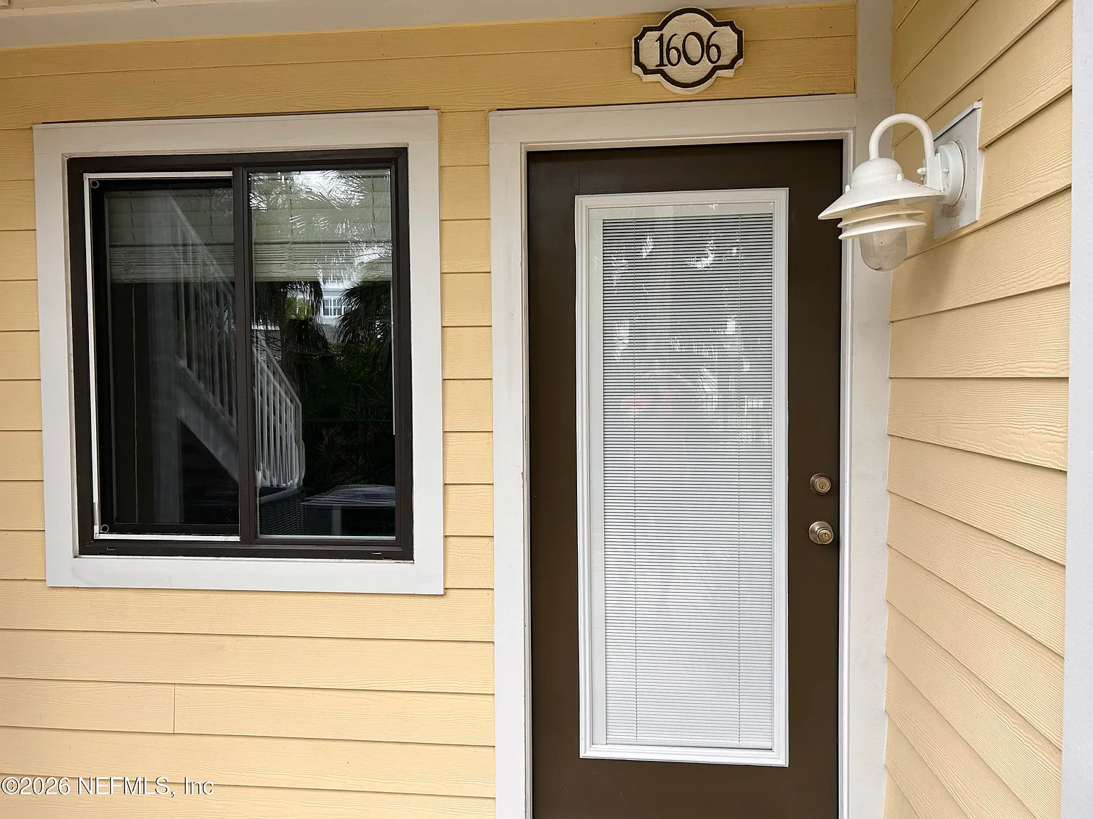 2 bed, 2.0 bath, 810 sqft, $1,700 — Photo 1