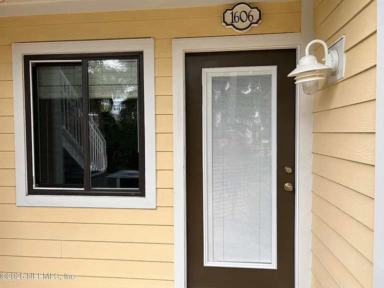 100 Fairway Park Blvd #1606 — Photo 1