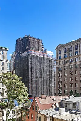 Sold by Compass | media 7