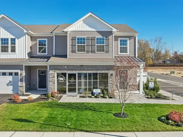 12 Victoria Gardens Sq, Neptune, NJ 07753