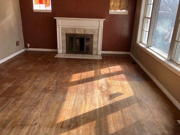 2nd image of 104 Morton St