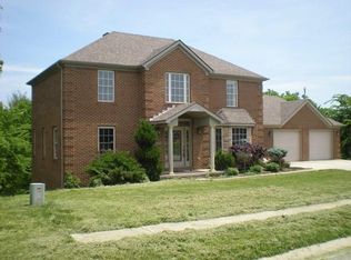 1067 Amberley Way, Richmond, KY 40475
