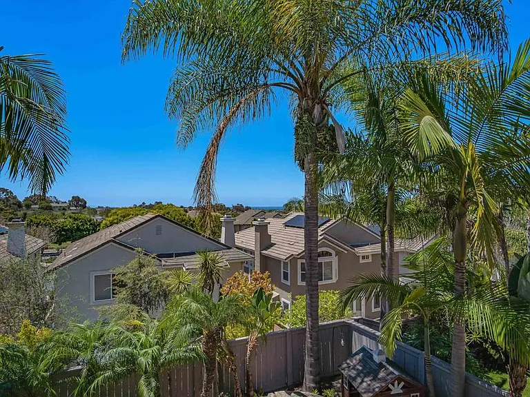 1157 Alexandra Ln — Photo 4