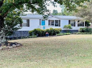 110 Crappie Dr, Williamston, SC 29697