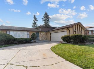 741 E 192nd St, Glenwood, IL