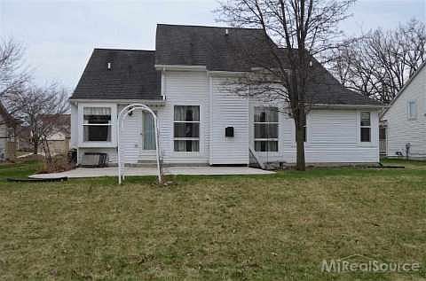 4th image of 7978 Academy Ct W