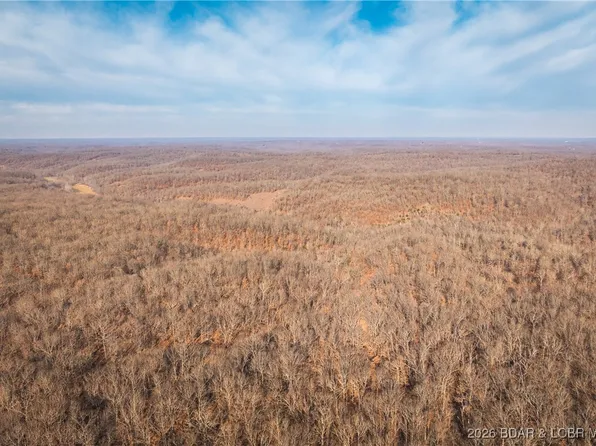 216 Medley Ln, Eldridge, MO 65463