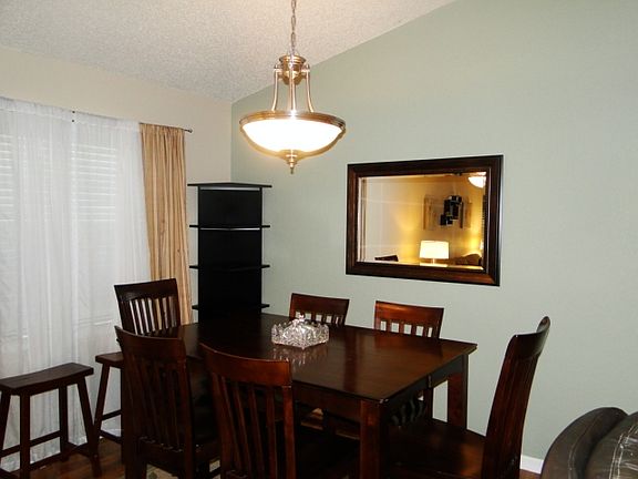 3rd image of 1204 Chapel View Dr
