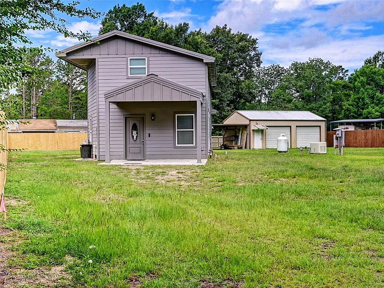 268 Sunrise Dr — Photo 2