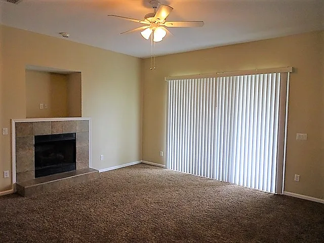 1904 Abercrombie Ln — Photo 6