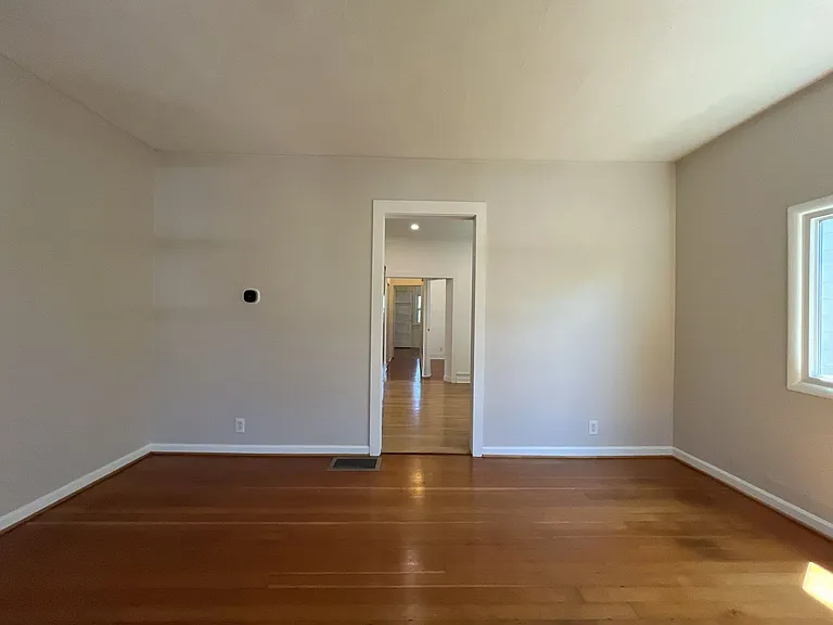610 NE 79th Ave — Photo 18