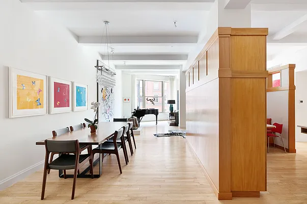 Rented by Compass | media 24