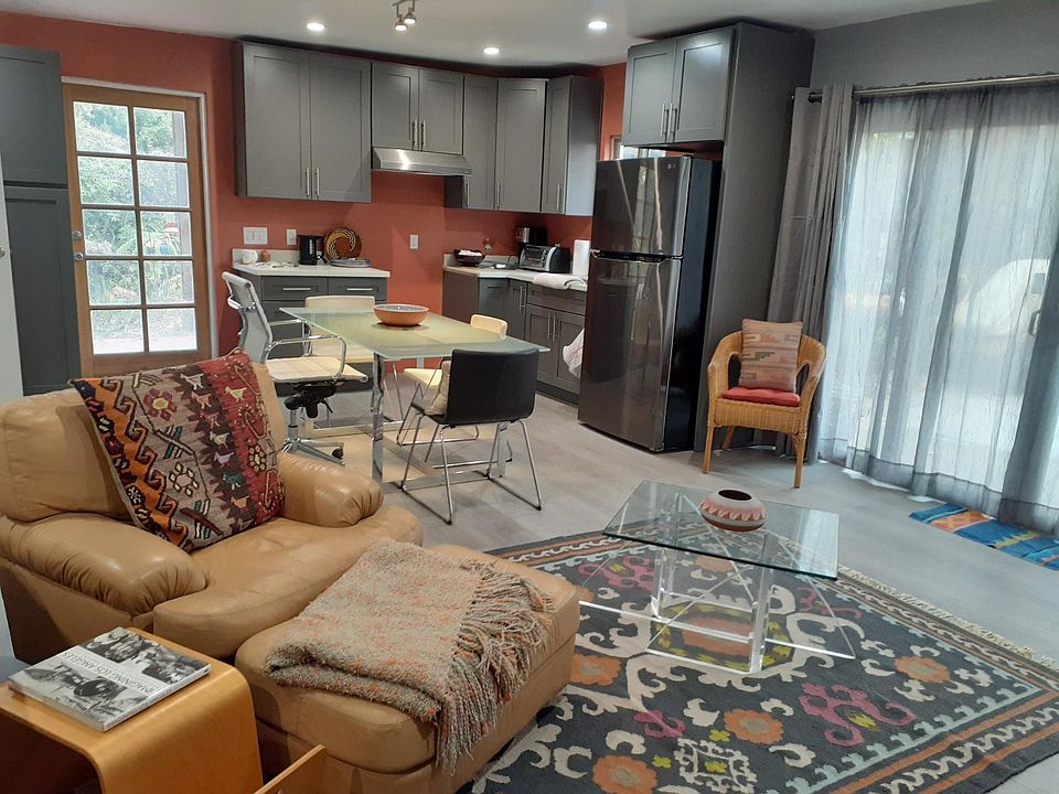 1st image of 10648 Cushdon Ave #10650