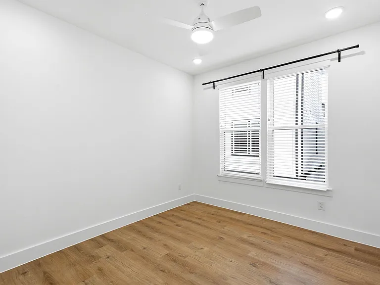 1307 Bayou St #B — Photo 8