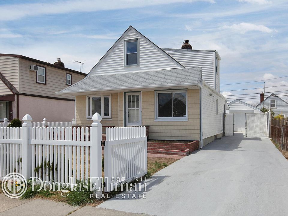 1st image of 15 Robert Ave
