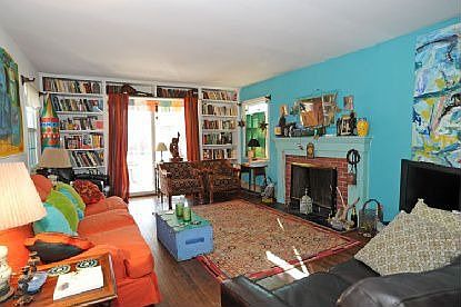 4th image of 8 Shelter Island Ave