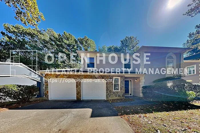 3 bed, 2.5 bath, 1820 sqft, $2,490 — Photo 1