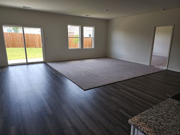 3rd image of 4916 McCoy Dr