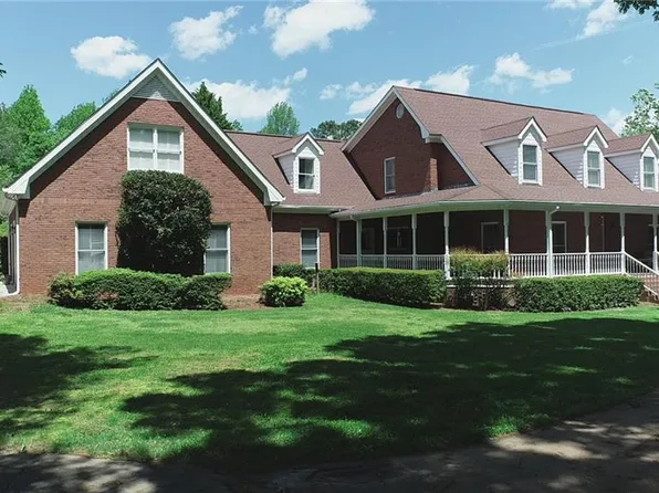5118 Moon Rd, Powder Springs, GA 30127