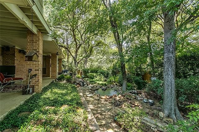 1st image of 3320 Sir Stewart Cir