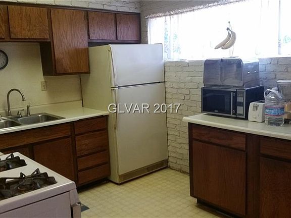 3rd image of 513 N 22nd St