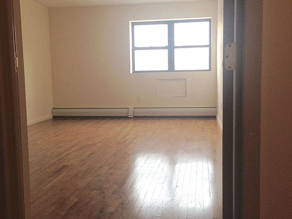 2nd image of 14 Brooklyn Ave #3G