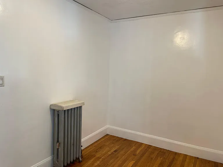 38 Hemlock St #2 — Photo 6