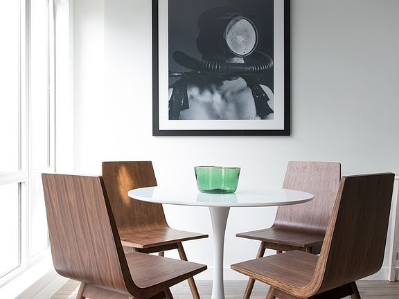 4th image of 100 Waller St #639