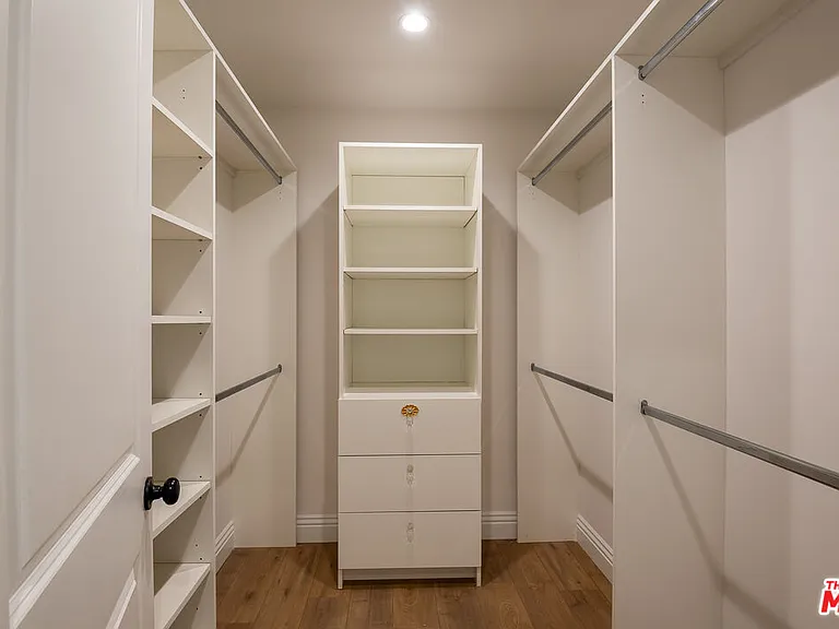 4708 Aqueduct Ave — Photo 18